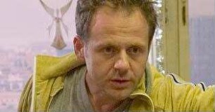 Samuel Finzi
