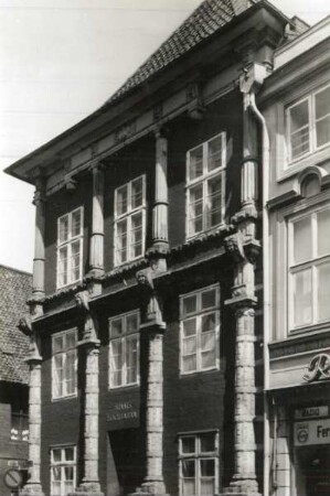 Lüneburg, Lünertorstraße 21. Ehem. Königlich Preußisches Hauptsteueramt (Staatshochbauamt, 1574). Straßenansicht