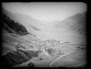 Andermatt von der Oberalpstraße