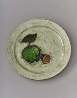 Weißer Teller mit Apfel-Motiv