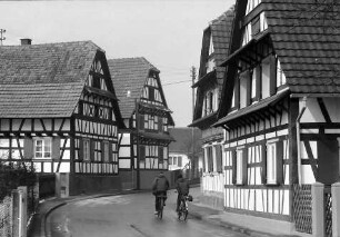Freistett: Straße mit Fachwerkhäusern