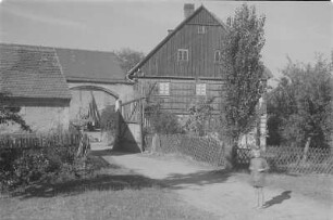 Fachwerkhaus eines Gehöftes in Storcha. : Tykowane domske burskeho statoka w Baćonju. Rebišec kubło.
