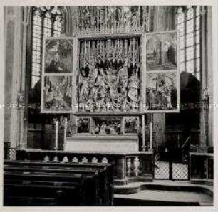 St. Wolfgang im Salzkammergut, Kircheninneres mit Blick auf den Altar von Michael Pacher