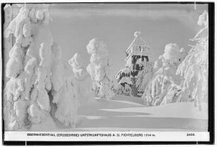 Oberwiesenthal. Unterkunftshaus am Fichtelberg (1214 Meter)