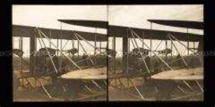 Orville Wright revidiert seinen Motor, Tempelhofer Feld, Berlin