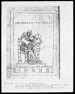 Gregor, Moralia aus Kloster Weihenstephan — Der heilige Gregor am Schreibpult, Folio 1verso