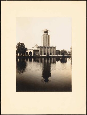 Ausstellungsgebäude für den Werdandibund auf der Baltischen Ausstellung, Malmö: Ansicht der Halle vom Wasserbecken aus