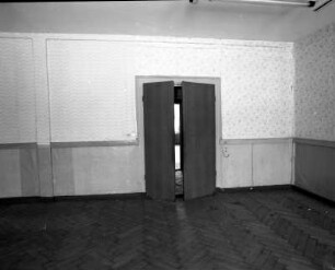 Ehemalige Kaserne der Sowjetarmee. Dienstraum (ohne Inventar) : Dresden-Albertstadt, Königsbrücker Straße 88. Ehemalige Kaserne der Sowjetarmee. Dienstraum (ohne Inventar)