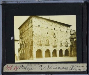 Pistoia, Palazzo degli Anziani