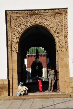 Moschee in Rabat : Rabat ist die Hauptstadt des Königreiches Marokko. Blick auf das Portal der Moschee Es-Sunna, aufgenommen am 05.11.2008. Foto: Uwe Gerig