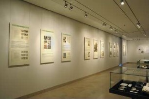 SLUB, Ausstellung "Gespräche mit der Erde. Geowissenschaften in Sachsen" : Ausstellungspräsentation im Buchmuseum mit Wandexponaten