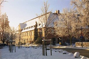 Gebäude D (Mommsenstr. 9) im Januar