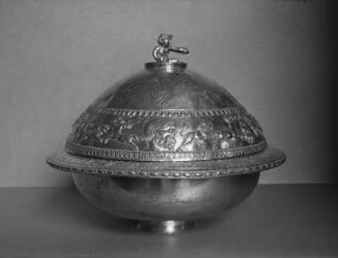 Silberne Deckelschale aus dem Mildenhall-Schatz