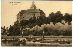 Hirschstein. Schloss mit Elbe und Schlepper