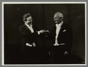 Peter Schreier und Paul Hofmann : Portrait des Sängers (Tenor) Peter Schreier und des Dirigenten Paul Hofmann im Großen Haus bei den Berliner Musikfestspielen