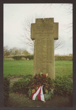 Kriegerdenkmal in Nienhagen. Detmold. Nienhagen. Papierabzug