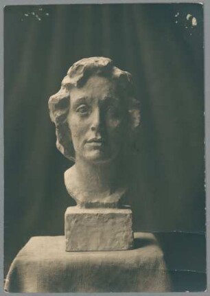 Porträt Benjamine Kolbe, 1927, Stucco