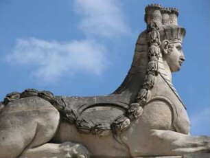 Sphinx Figur am Gebäude des Picasso-Museums, einem alten Stadtpalais aus der Zeit König Ludwig XIV