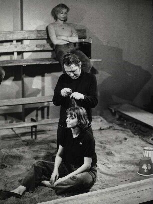 Sandkastenspiele: Helge Henning, Dieter Kursawe, Doris Meinokat