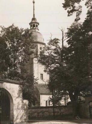 Kirche : Lampertswalde, Kirche von Süden