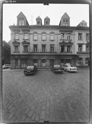 Meißen-Altstadt, Rathenauplatz (Heinrichsplatz) 5. Wohnhaus mit Läden (E. 19. Jh.). Straßenfront