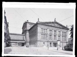 Schauspielhaus (auch: Preussisches Theater der Jugend, Konzerthaus), Berlin: Ansicht von Süden (Negativ zu Inv. Nr. TBS 039,12)