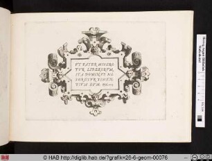 Kartusche mit Inschrift und Maskaronen.