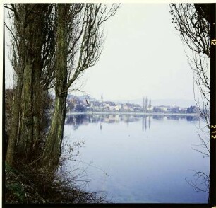 Büsingen: Blick über den Rhein und den Ort