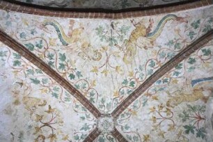 Gewölbebilder mit Drolerien, Ranken- und Laubwerk — Flötende Fabelwesen, Ranken- und Laubwerk — Östliche Gewölbekappe
