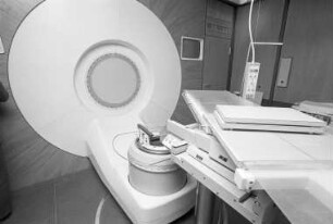 Städtisches Klinikum Karlsruhe. Einweihung der Klink für Strahlentherapie und Nuklearmedizin