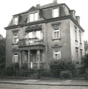 Dresden-Trachau, Großenhainer Straße 211. Wohnhaus (um 1895). Straßenansicht von Westen