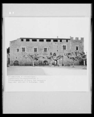 Augustiner-Chorherrenstift — Klostergebäude