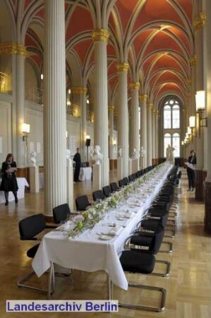 Dr. Richard von Weizsäcker, Säulensaal des Berliner Rathauses (Mitte)