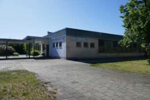 Eisenhüttenstadt, Platz der Jugend 1