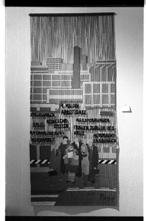 Kleinbildnegativ: Ausstellung Christa Franke, SEW-Büro Kreuzberg, 1986