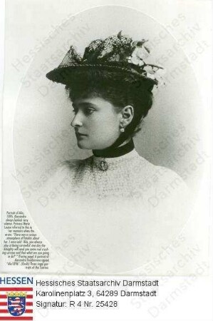 Alexandra Fjodorowna Zarin v. Russland geb. Prinzessin Alix v. Hessen und bei Rhein (1872-1918) / Porträt mit Hut, rechtsblickendes und -gewandtes Profil-Brustbild