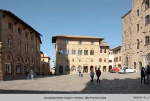 Piazza dei Priori, Volterra