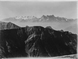 Bergblick : Blick vom Rochers de Naye zum Grand Combien und dem Mont Blanc.