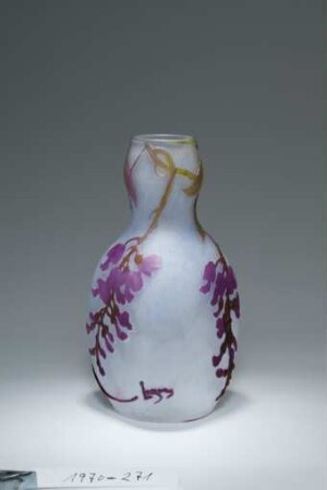 Vase mit Glyzinien-Dekor
