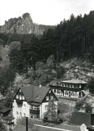Rathen-Niederrathen, Nr. 17 b. Fremdenheim Sonnenblick (Gemeindeamt). Blick nach Nordwest gegen die Kleine Gans