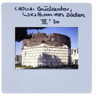 Capua, Brückentor von Capua : Westturm, von Süden