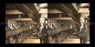 Soldaten in einer Mannschaftsbaracke im Lager Saalburg bei Autry