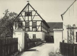 Moritzburg, Einfahrt eines Gutshofes