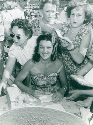 IFF 1954. Lisa Stammer