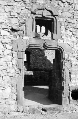Lörrach, Haagen: Burg, gotisches Portal