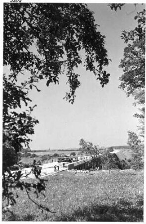 Sulzbachviadukt in km 186,136 Fahrbahndecke L = 365 m.