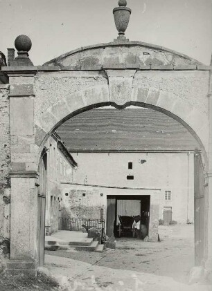 Toreinfahrt