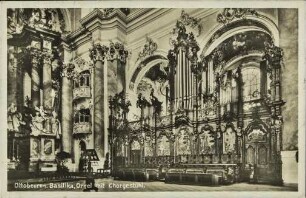 Ottobeuren. Basilika, Orgel mit Chorgestühl.