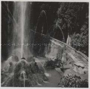 Tivoli, Villa d'Este, Fontana dei Draghi