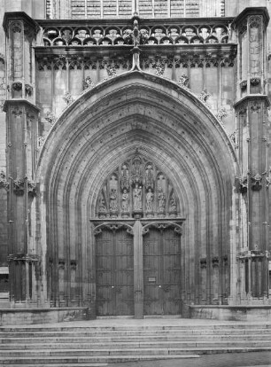 Onze-Lieve-Vrouw van de Zavelkerk & Notre-Dame-du-Sablon — Portal